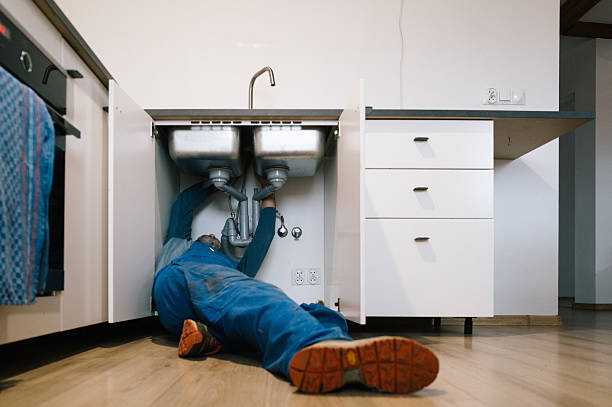 Professional Leak Detection technician working in Mooresville, IN